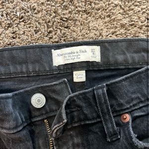Abercrombie 90’s straight ultra high rise jeans